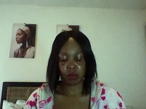 Snapshot of Blacksashaxx chatting on November 3, 12:20 pm Blacksashaxx online show from November 3, 12:20 pm