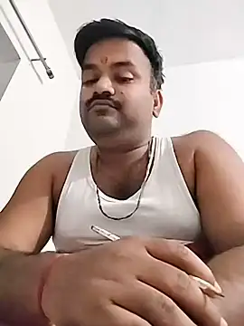 Snapshot of desiyouth94 chatting on November 24, 6:08 pm desiyouth94 online show from November 24, 6:08 pm