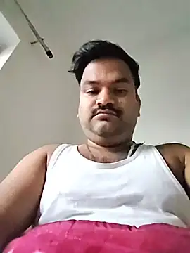 Snapshot of desiyouth94 chatting on November 24, 1:27 am desiyouth94 online show from November 24, 1:27 am