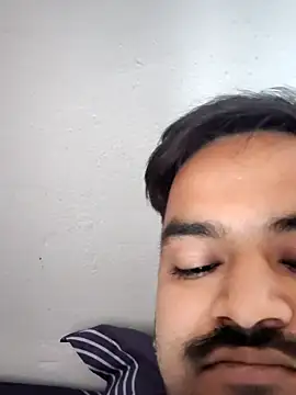 Snapshot of desiyouth94 chatting on November 10, 4:17 am desiyouth94 online show from November 10, 4:17 am