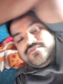 Snapshot of desiyouth94 chatting on November 1, 7:35 am desiyouth94 online show from November 1, 7:35 am