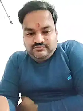 Snapshot of desiyouth94 chatting on November 27, 1:00 pm desiyouth94 online show from November 27, 1:00 pm