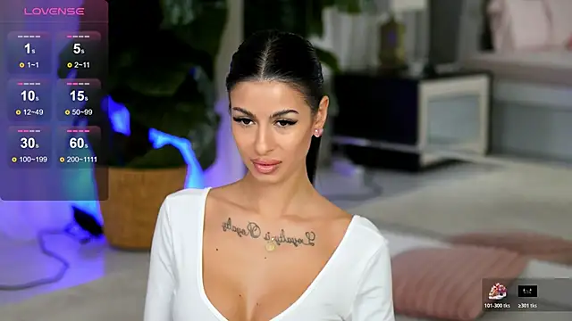 EvaAmanti online show from October 29, 5:39 am