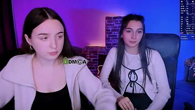 Snapshot of leslie_bird chatting on January 10, 11:49 am leslie bird online show from January 10, 11:49 am