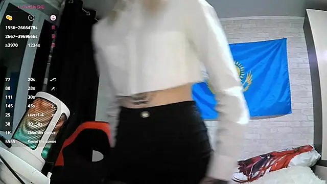 MernaGoggin online show from October 2, 3:26 pm