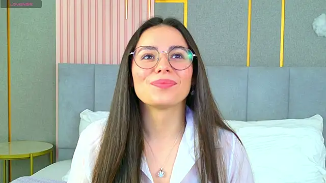 Snapshot of GabiBatista chatting on November 17, 5:22 am GabiBatista online show from November 17, 5:22 am