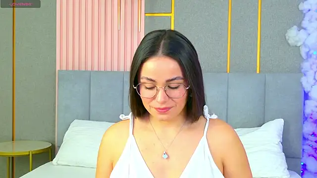 Snapshot of GabiBatista chatting on November 15, 5:11 am GabiBatista online show from November 15, 5:11 am