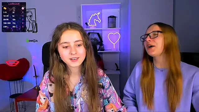 rebecca smile online show from November 5, 8:45 pm