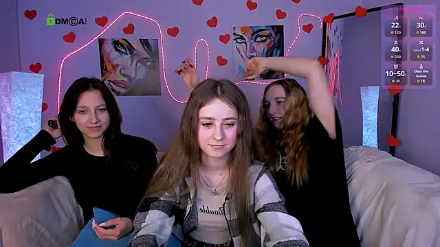 rebecca smile online show from February 12, 8:19 pm