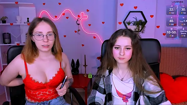 rebecca smile online show from April 13, 7:18 pm