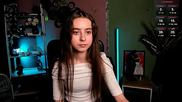 rebecca smile online show from December 1, 3:02 pm