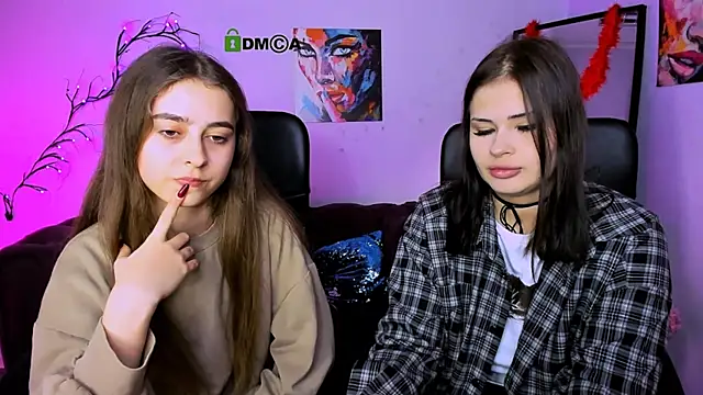 rebecca smile online show from December 17, 8:14 pm