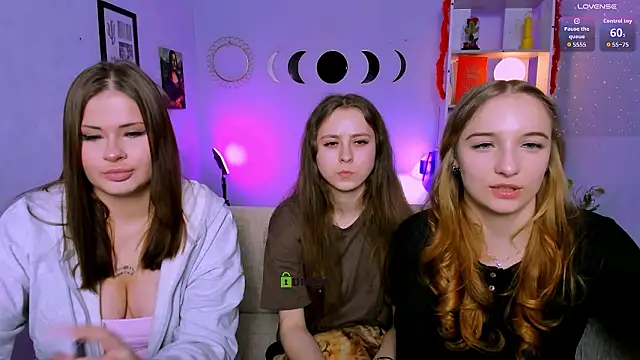 rebecca smile online show from March 14, 8:15 pm