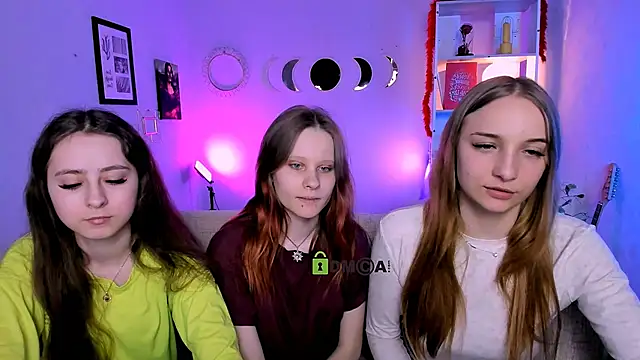 rebecca smile online show from April 7, 12:29 pm