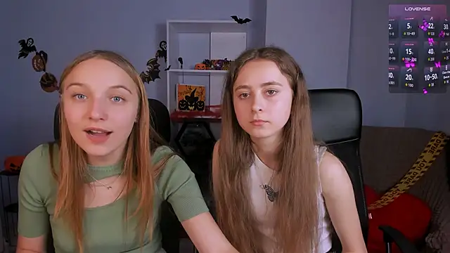 rebecca smile online show from October 23, 1:43 pm