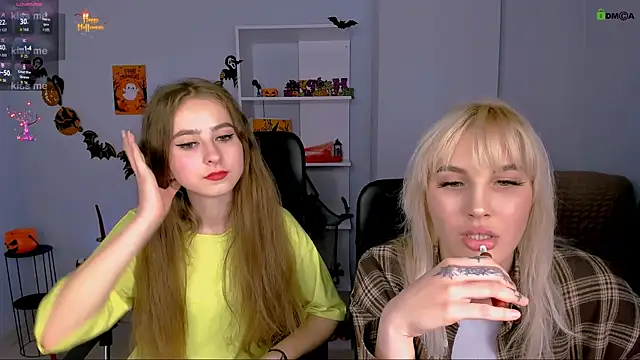 rebecca smile online show from October 31, 9:43 pm