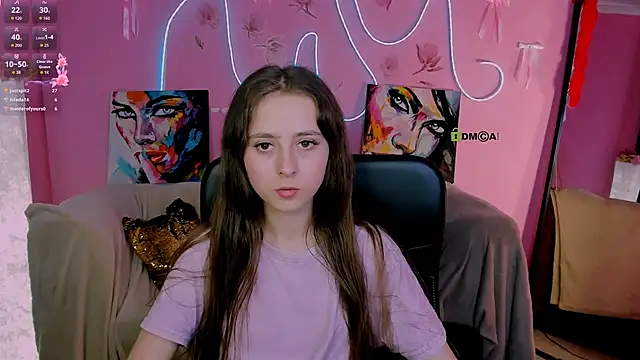 Snapshot of rebecca_smile chatting on June 29, 12:16 pm rebecca smile online show from June 29, 12:16 pm