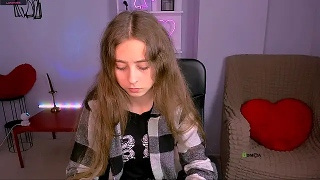 rebecca smile online show from November 8, 1:14 pm