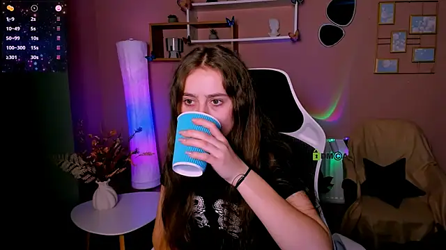 rebecca smile online show from November 7, 1:26 pm