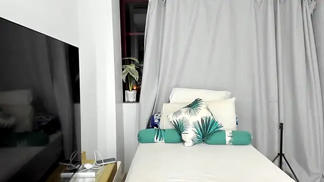 ConnieSmall24 online show from December 15, 9:20 pm