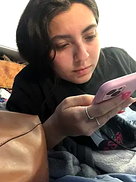 larj021bb online show from November 10, 8:14 pm