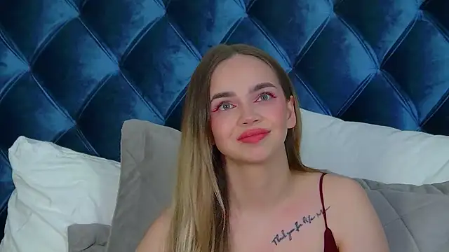 Snapshot of AnitaVenture chatting on February 22, 4:26 am AnitaVenture online show from February 22, 4:26 am