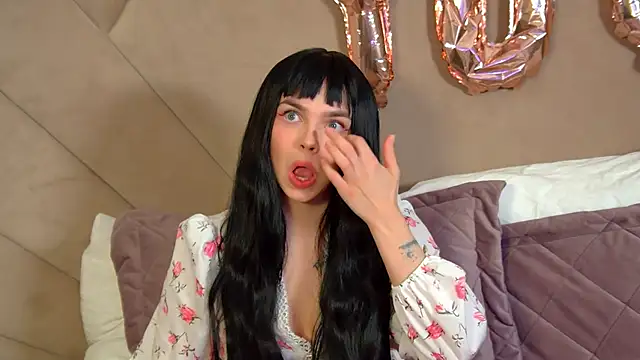 Snapshot of AnitaVenture chatting on February 28, 4:23 am AnitaVenture online show from February 28, 4:23 am