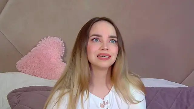 AnitaVenture online show from April 4, 4:24 pm