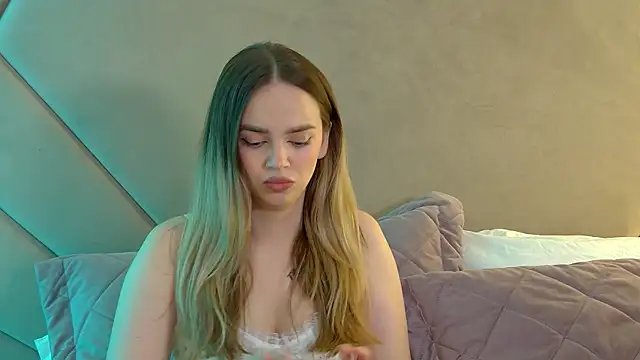 AnitaVenture online show from April 10, 4:41 am