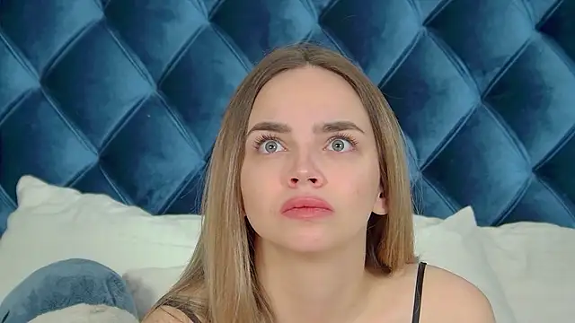 AnitaVenture online show from November 5, 4:26 am