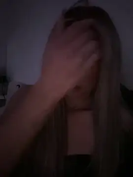 blondeeee online show from February 2, 4:50 pm