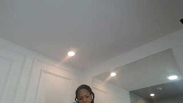 ChantalGarner online show from November 8, 1:03 pm