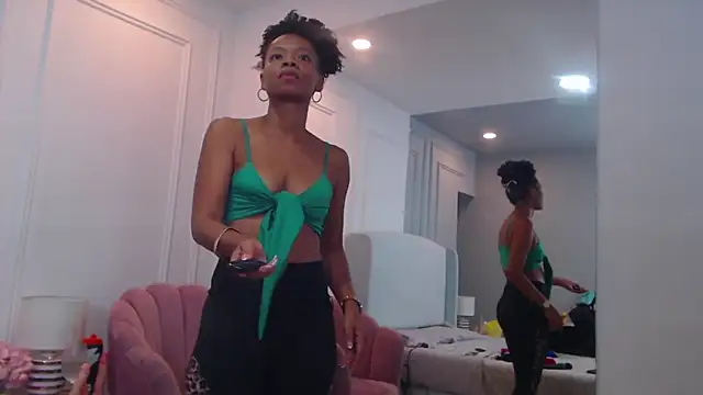 ChantalGarner online show from October 22, 12:37 pm