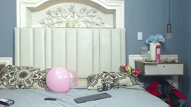 ChantalGarner online show from November 28, 5:35 pm