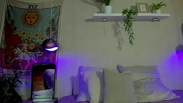 Snapshot of Violeta_dh chatting on October 13, 1:12 pm Violeta dh online show from October 13, 1:12 pm