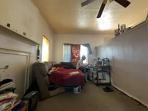 ThrowedWorldWide online show from March 9, 6:11 pm