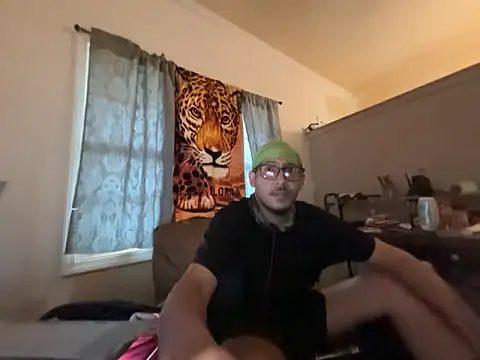 ThrowedWorldWide online show from March 12, 2:10 pm