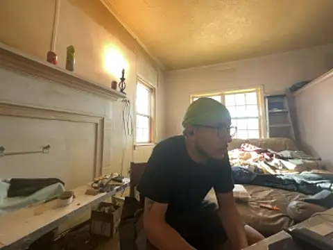 ThrowedWorldWide online show from February 8, 3:21 pm