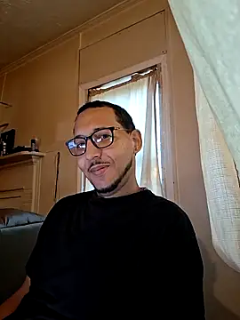 ThrowedWorldWide online show from November 27, 1:00 pm