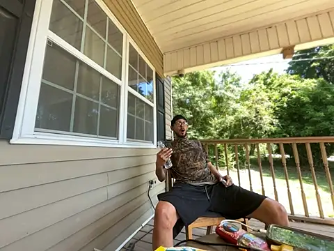 ThrowedWorldWide online show from April 14, 7:08 pm