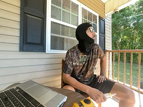 ThrowedWorldWide online show from April 15, 3:16 pm