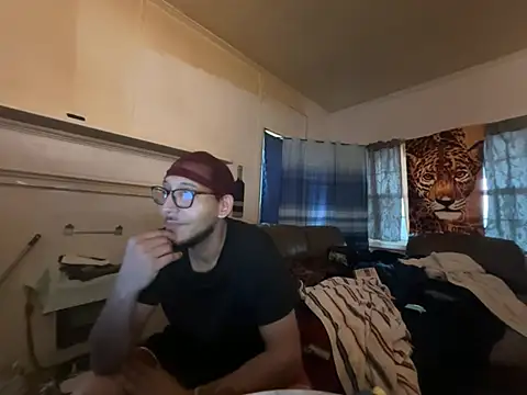 ThrowedWorldWide online show from February 11, 8:20 pm