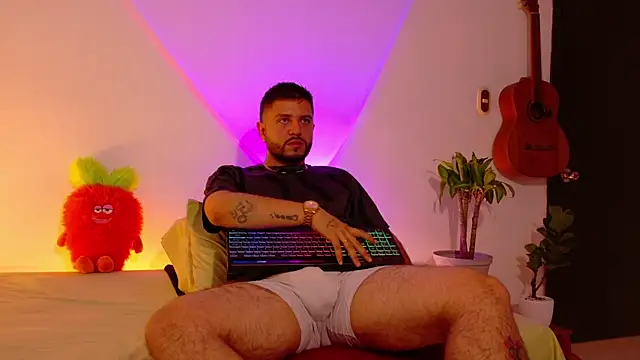 TomSloam online show from November 12, 9:29 pm