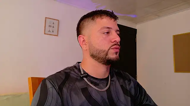 TomSloam online show from November 26, 5:02 pm