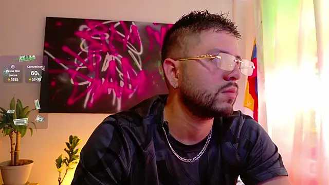 TomSloam online show from December 18, 4:33 pm