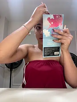 theladymonserrateshow online show from January 6, 11:58 am