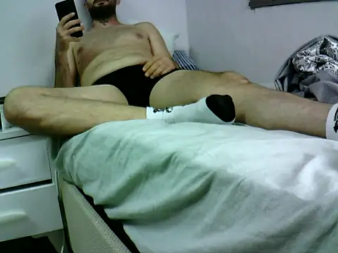 Snapshot of krerem chatting on October 18, 1:57 pm krerem online show from October 18, 1:57 pm