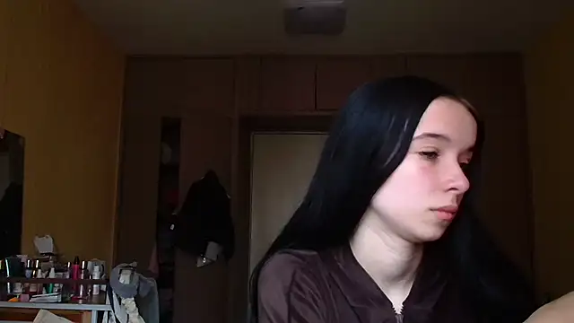 Emilia Light online show from March 30, 7:21 am