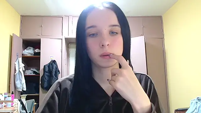 Emilia Light online show from March 8, 4:21 pm