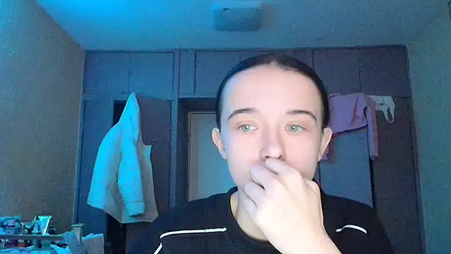 Emilia Light online show from November 26, 8:25 am